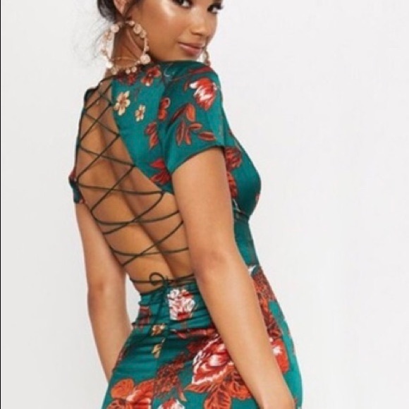 Emerald tie back dress - Picture 3 of 4